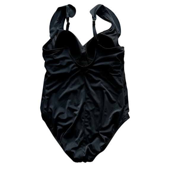 Time and True Women's Sz XL (16-18) One piece Swimsuit w/ built in bra - Picture 2 of 9